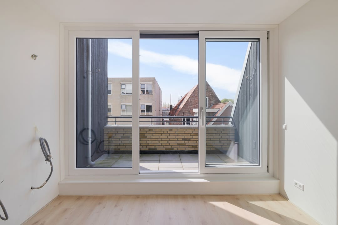 Photo 2 of Amelandsstraat 43