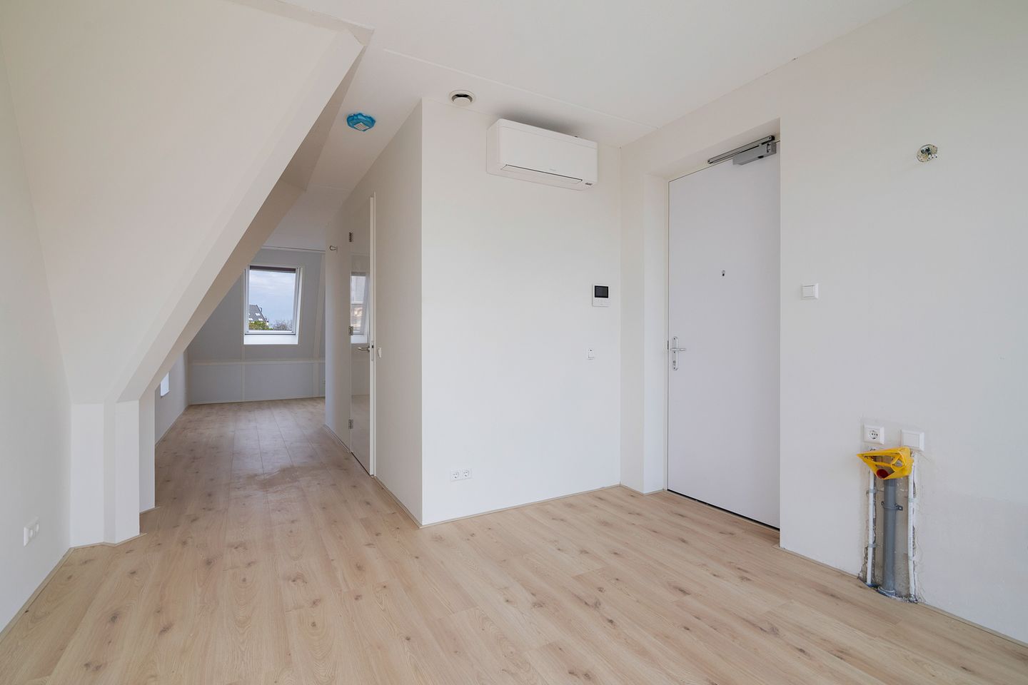 Photo 5 of Amelandsstraat 43