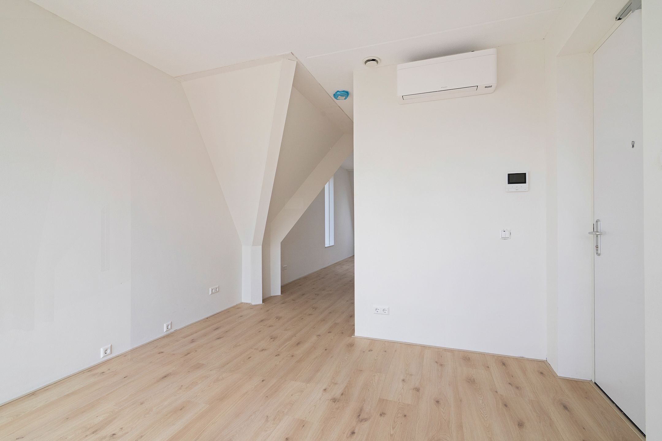 Photo 9 of Amelandsstraat 43