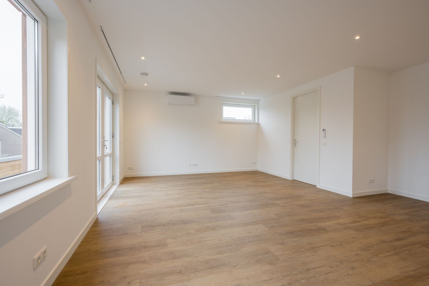 Foto 10 van Walter van Amersfoortstraat 75