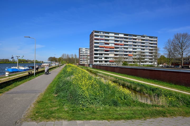 Foto 3 van Titus Brandsmastraat 101