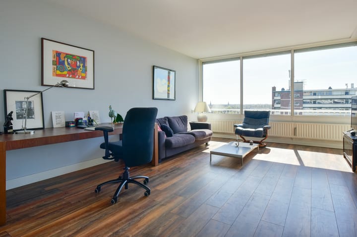 Photo 8 of Titus Brandsmastraat 101