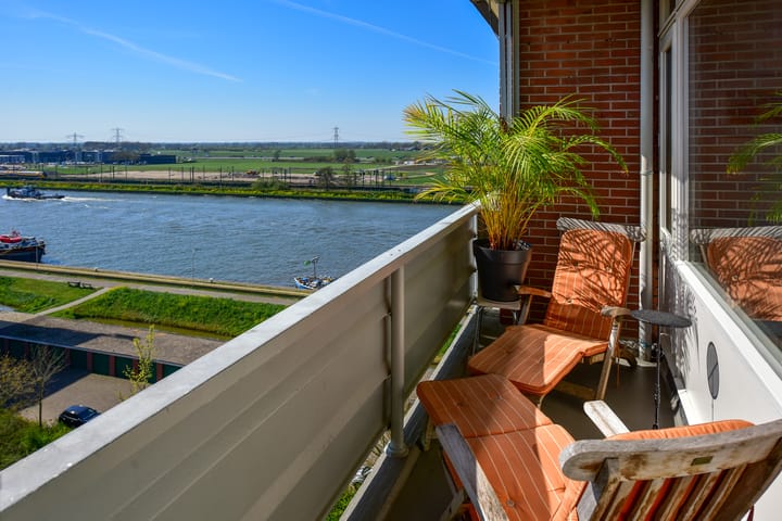 Photo 17 of Titus Brandsmastraat 101