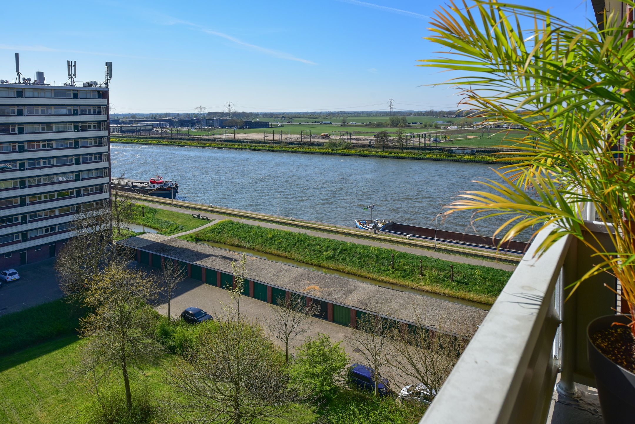 Foto 18 van Titus Brandsmastraat 101