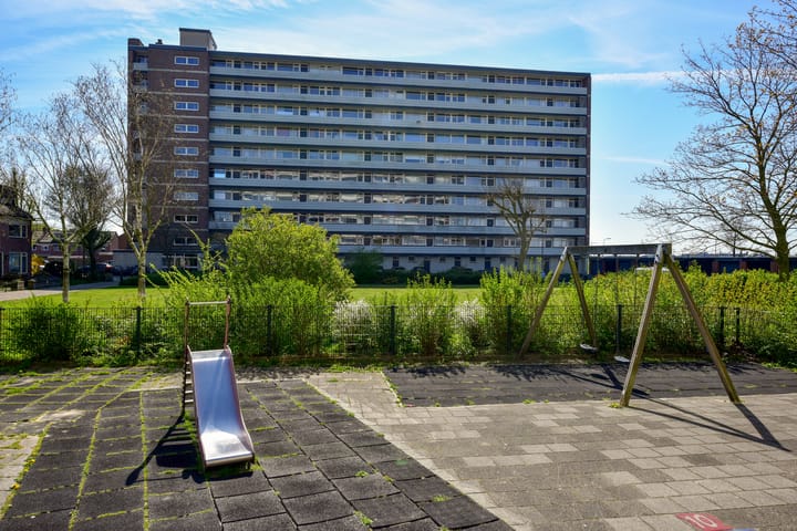 Photo 20 of Titus Brandsmastraat 101