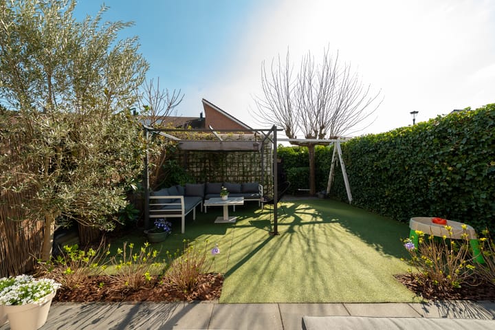 Foto 16 van Mineraalwater 12