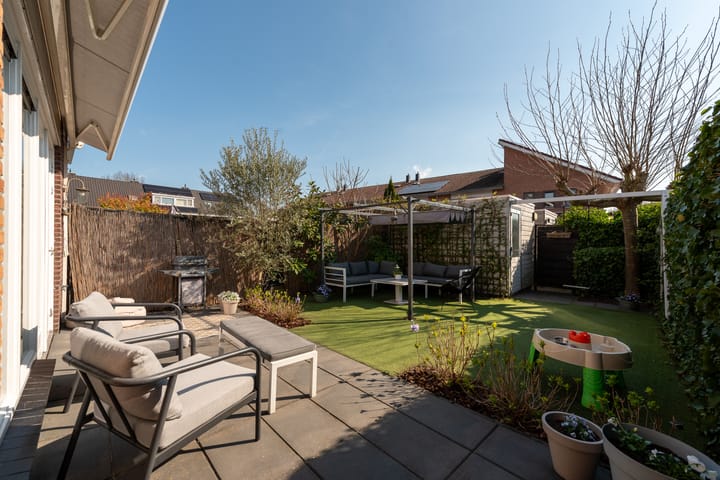 Foto 17 van Mineraalwater 12