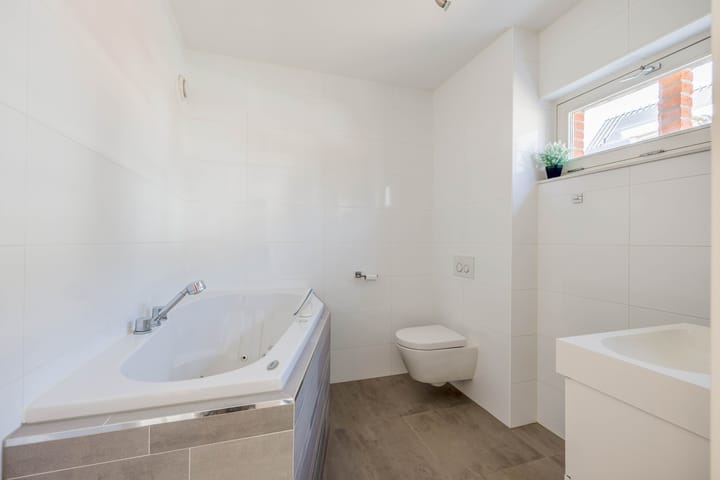 Photo 21 of Galilei 5