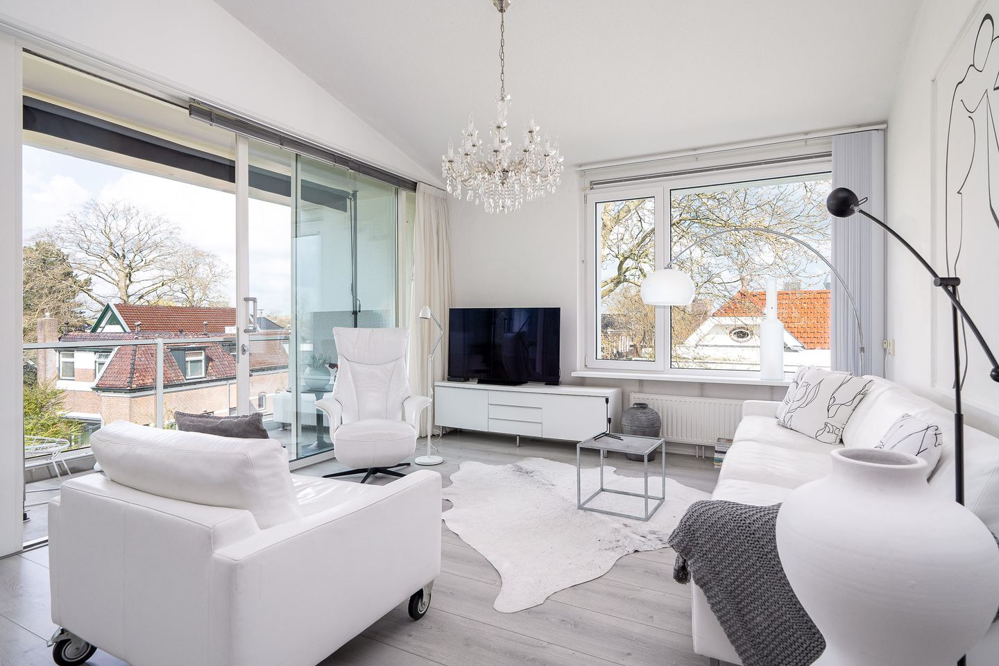 Photo 5 of Jogchum Nieuwenhuisstrjitte 4-D