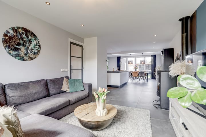 Foto 10 van Heeleind 14