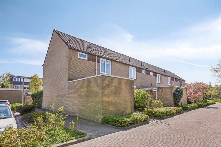 Foto 21 van Dokter Hiemstralaan 13