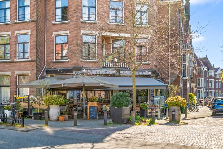 Photo 19 of Frederik Hendrikstraat 94