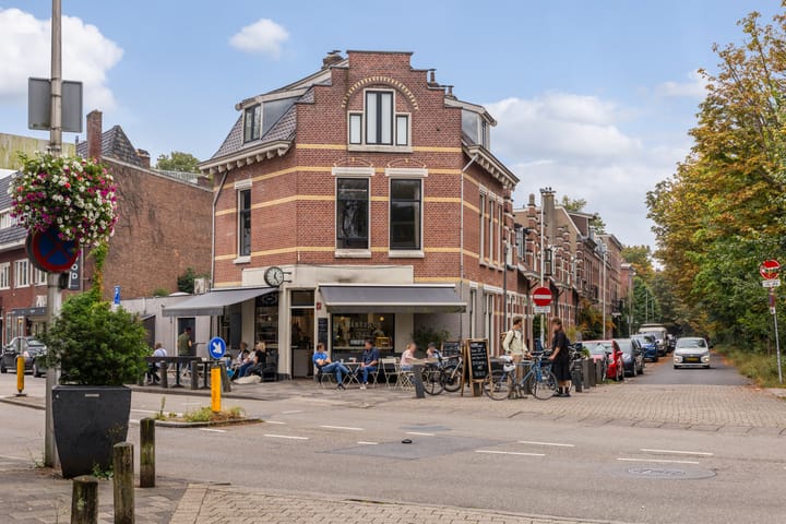 Photo 20 of Frederik Hendrikstraat 94