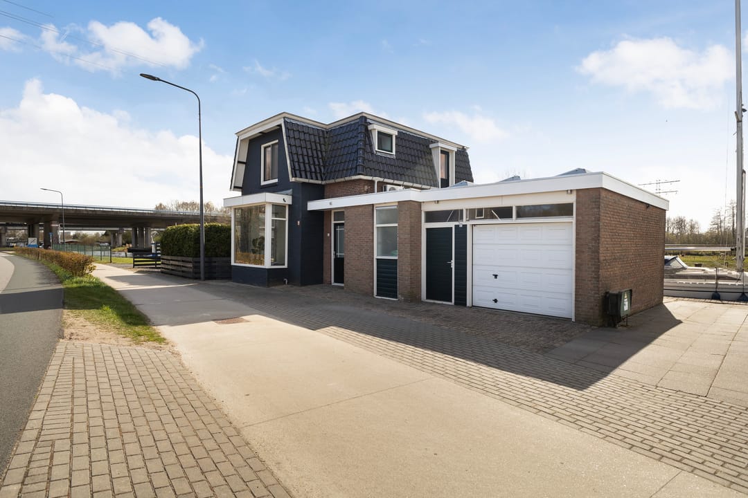 Foto 8 van Leeuwarderstraatweg 1