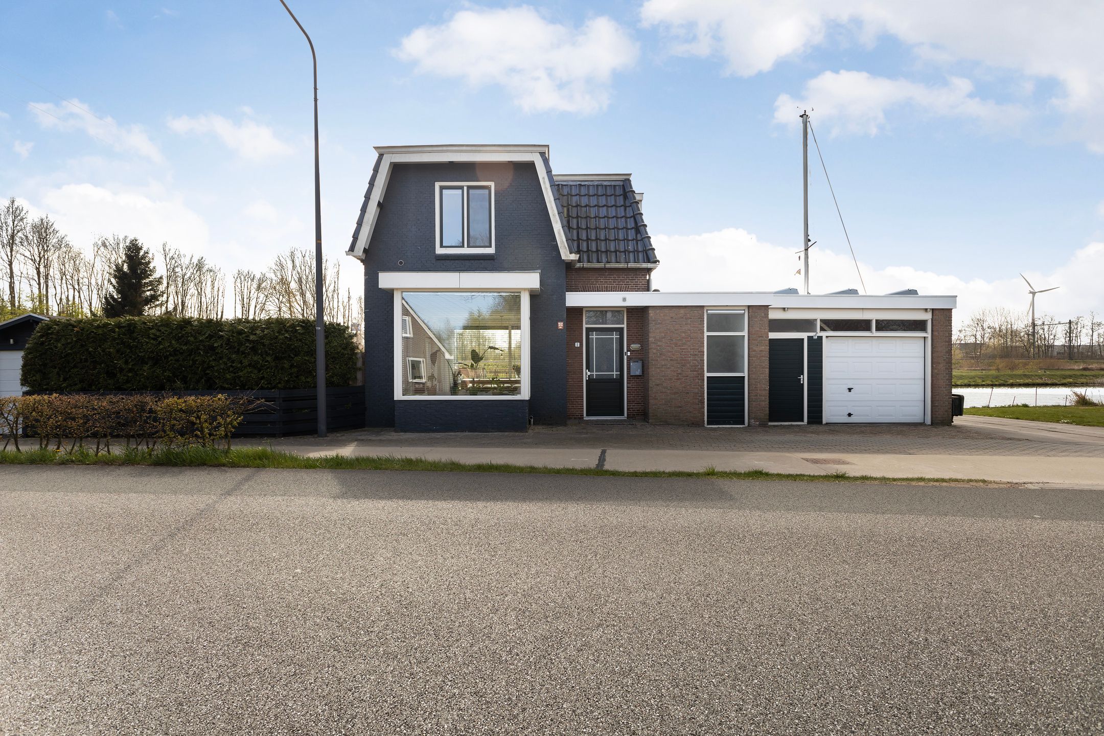 Foto 9 van Leeuwarderstraatweg 1