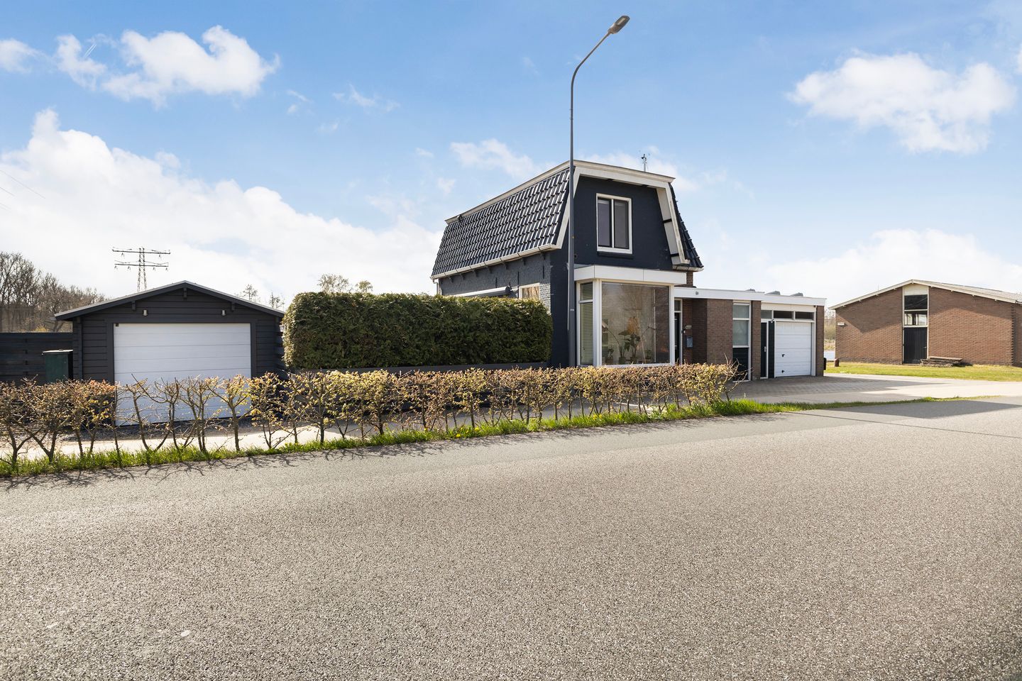 Foto 10 van Leeuwarderstraatweg 1