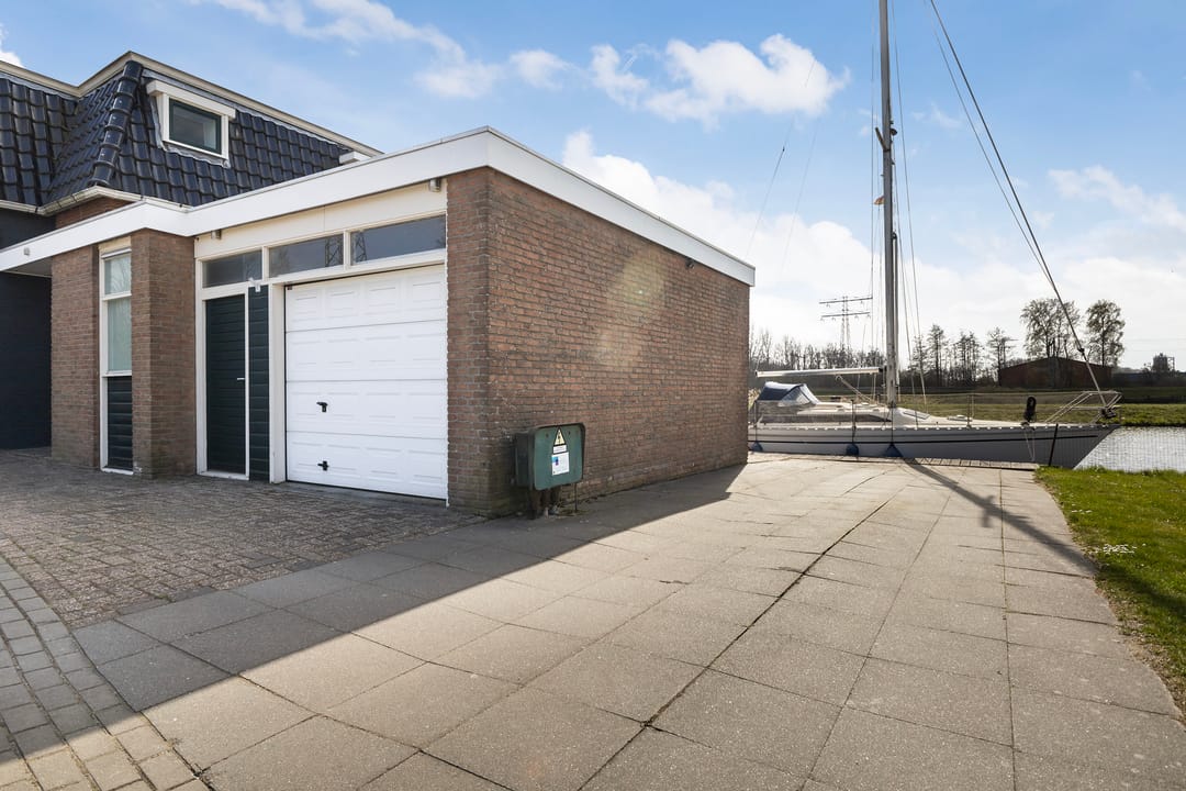 Foto 11 van Leeuwarderstraatweg 1