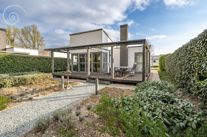 Foto 1 van Duyndael 120-3