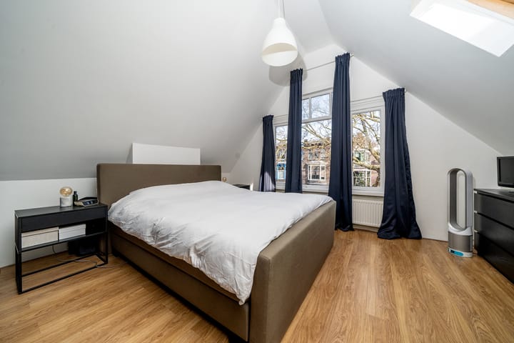 Foto 18 van Rodenrijselaan 17-B