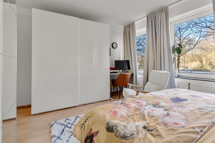 Foto 19 van Van Nijenrodeweg 147