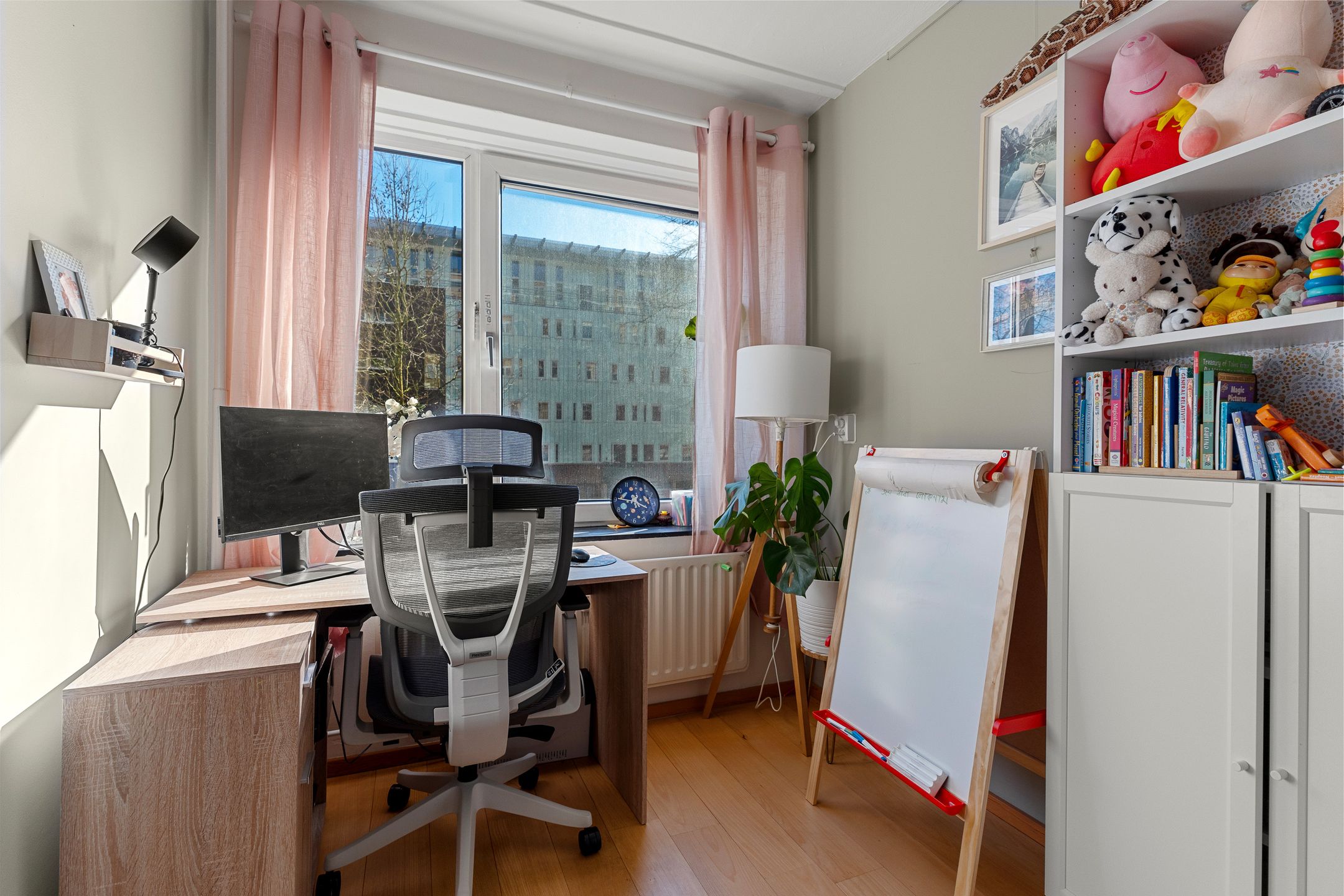 Foto 21 van Van Nijenrodeweg 147