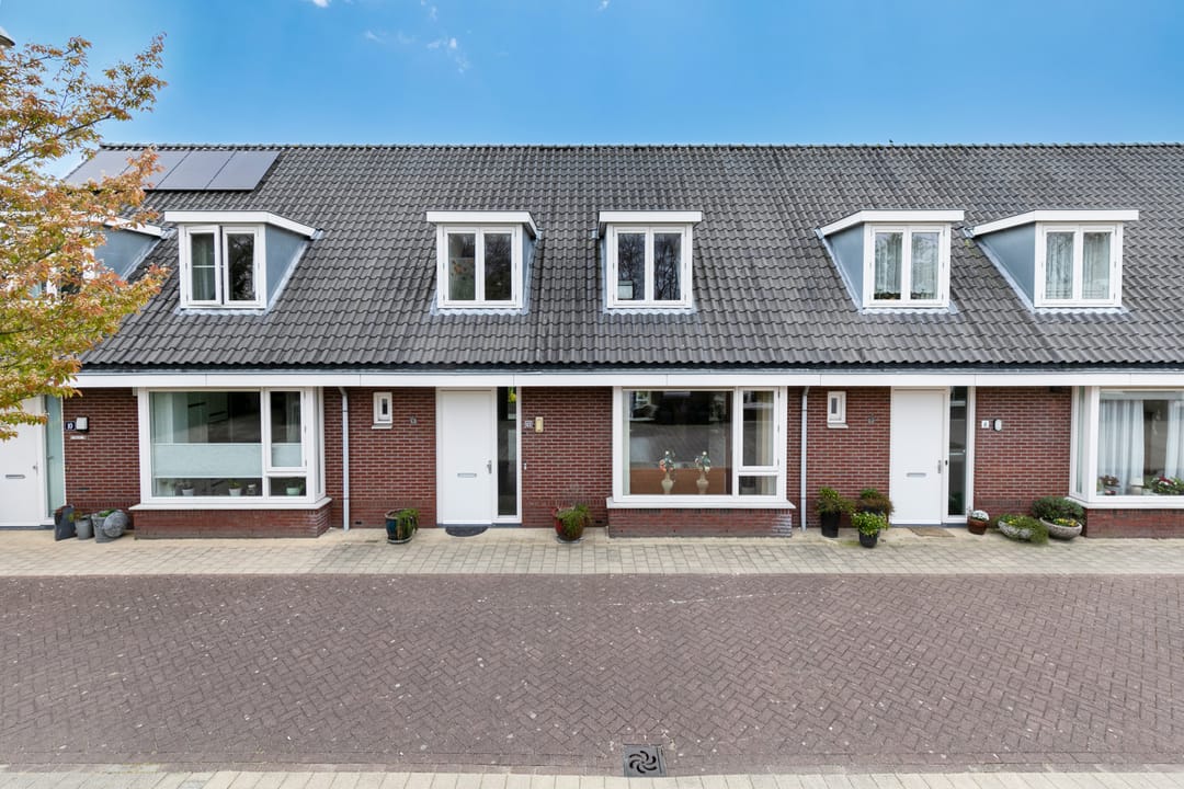 Foto 2 van Lindenhof 8