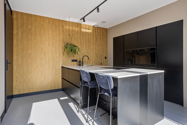 Photo 13 of Huygensstraat 99