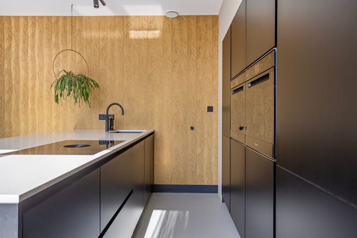 Photo 16 of Huygensstraat 99