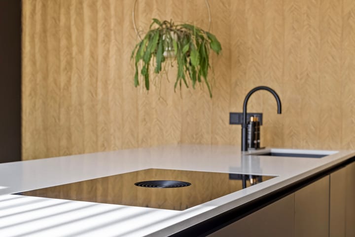 Photo 19 of Huygensstraat 99