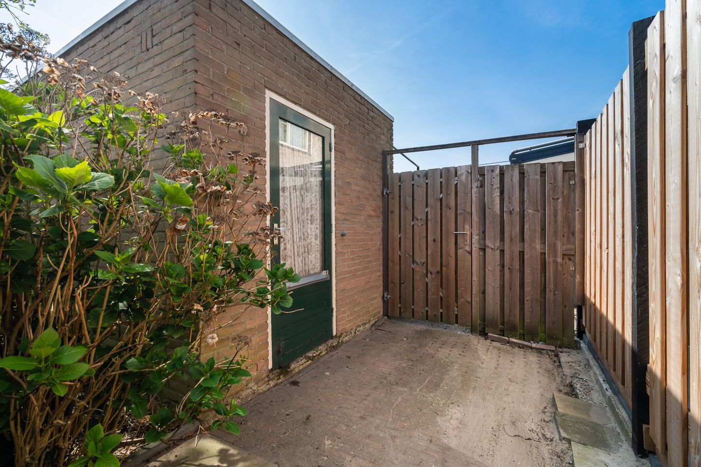 Photo 25 of Damsterdiep 44