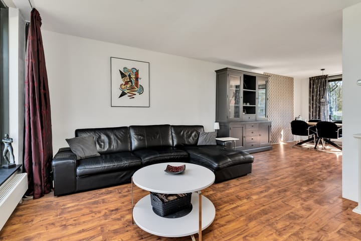 Foto 10 van Söderblomplaats 27