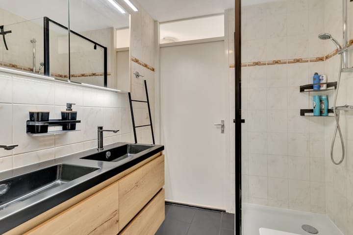 Foto 21 van Söderblomplaats 27