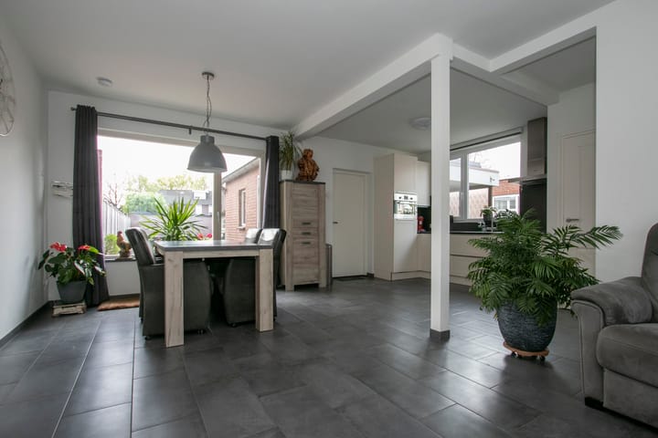 Photo 8 of Nieuwenheerd 12