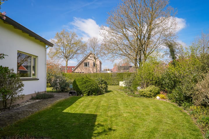 Photo 29 of Dwarsweg 19