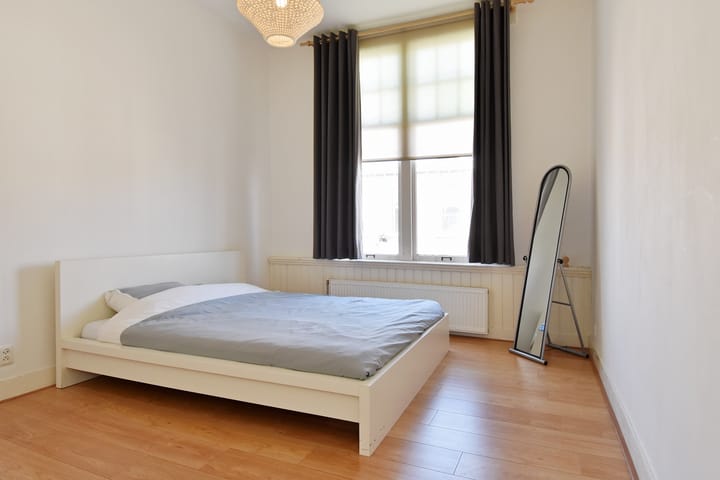 Foto 45 van Edisonstraat 142