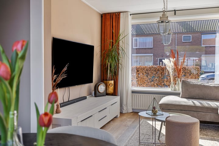 Foto 15 van Schorerstraat 13