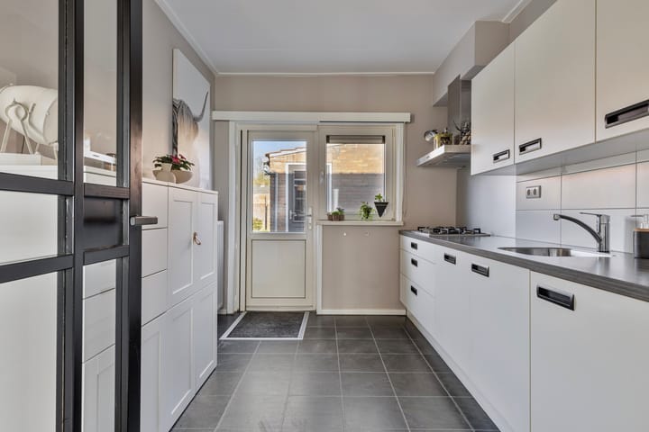 Foto 17 van Schorerstraat 13