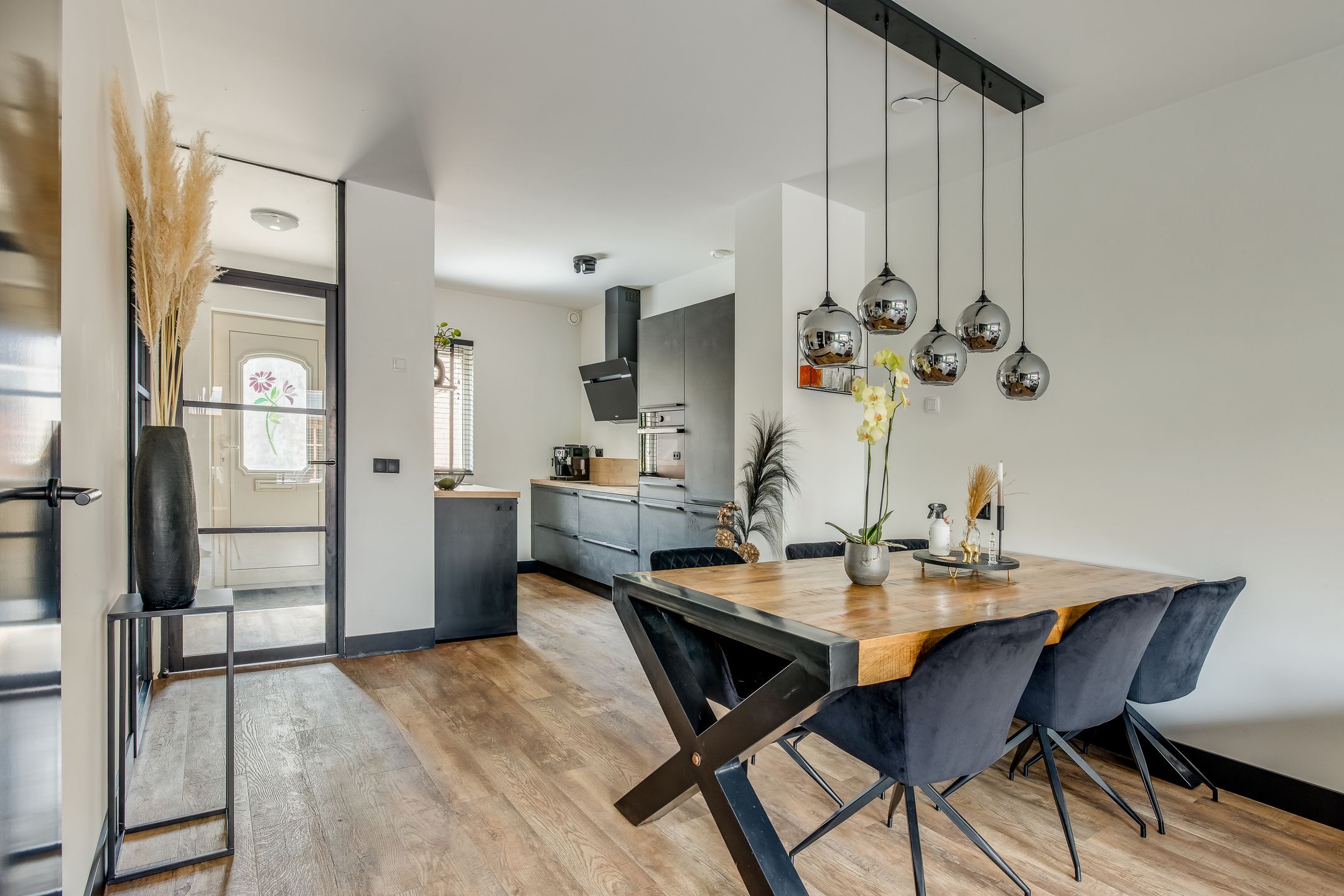 Foto 12 van Koolmees 18