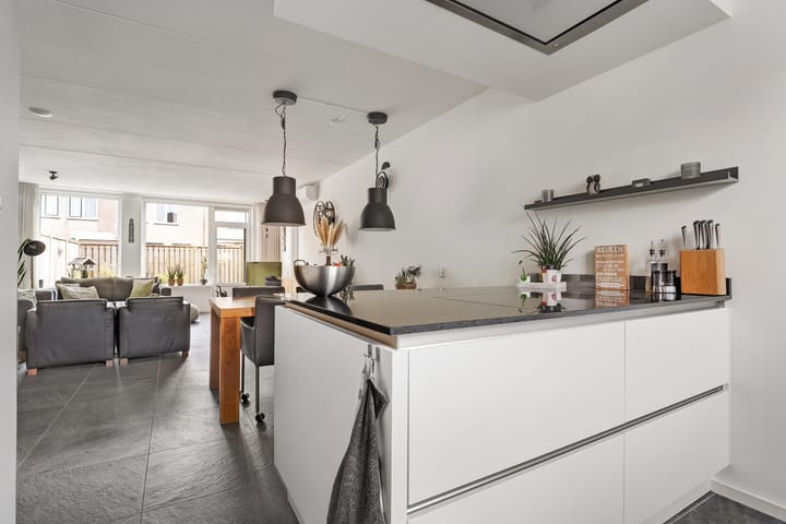 Foto 12 van Van Hemertmarke 24