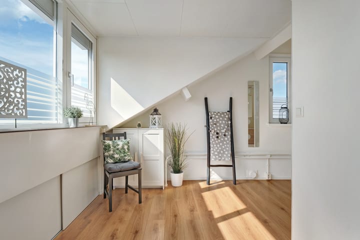 Foto 42 van Van Hemertmarke 24