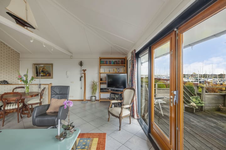 Foto 23 van Schokkerhaven 9