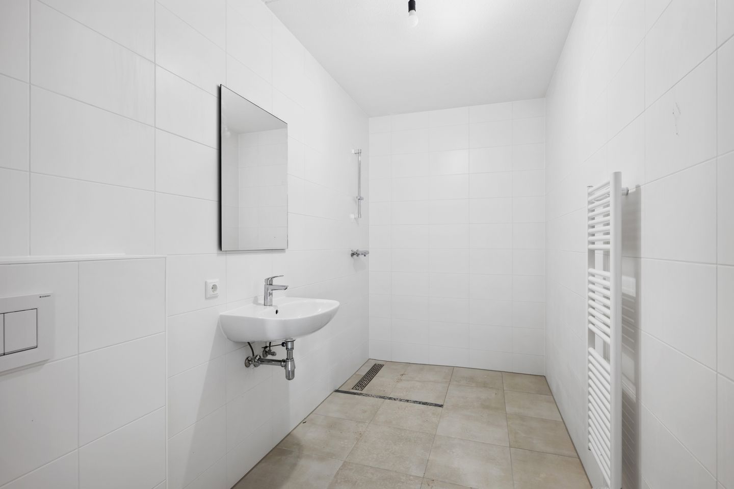 Foto 20 van Albertina Sisulupad 168