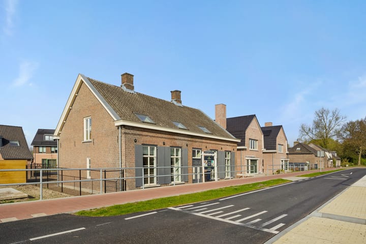 Foto 51 van Eindhovenseweg 10