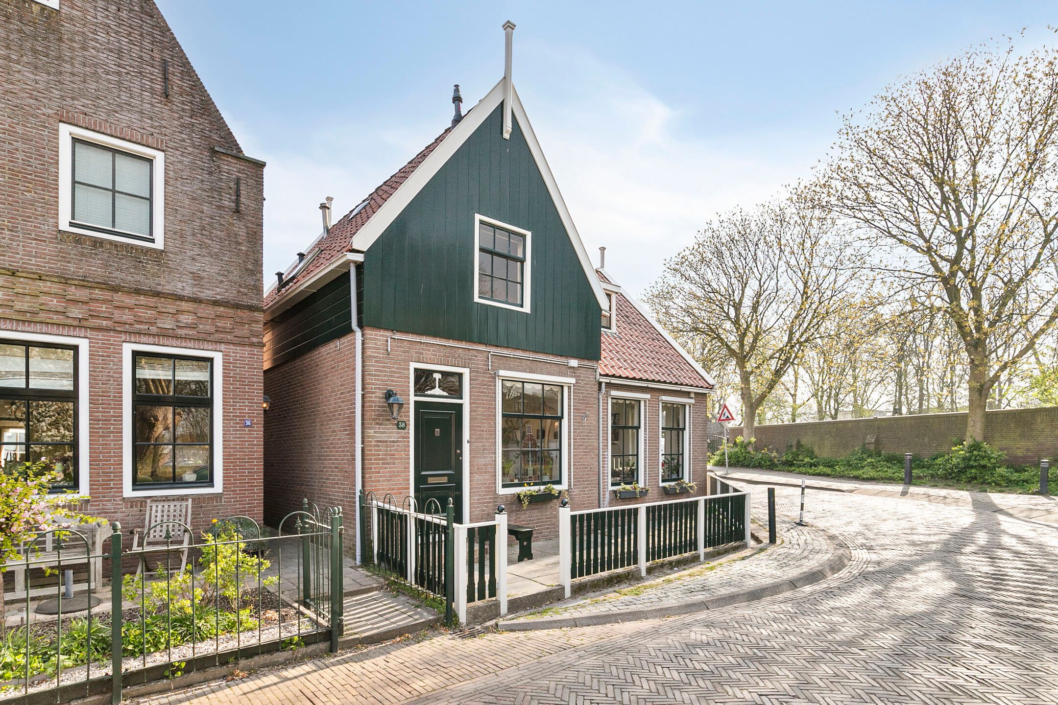 Foto 6 van Niesenoortsburgwal 38