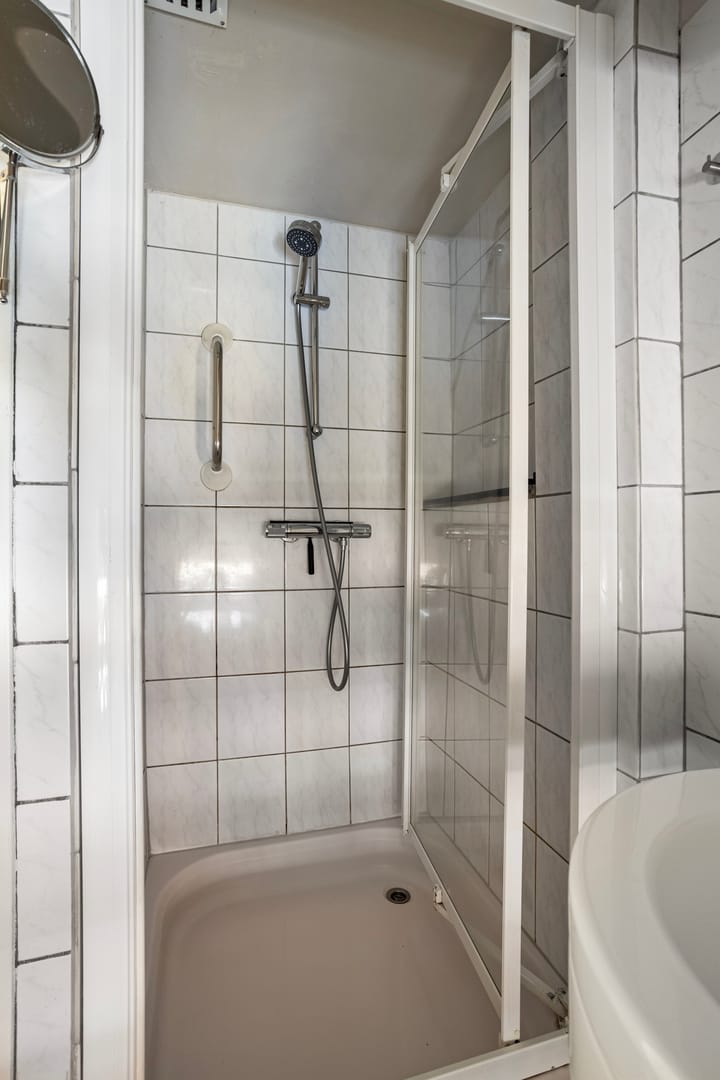 Photo 17 of Kleverstraat 10-A