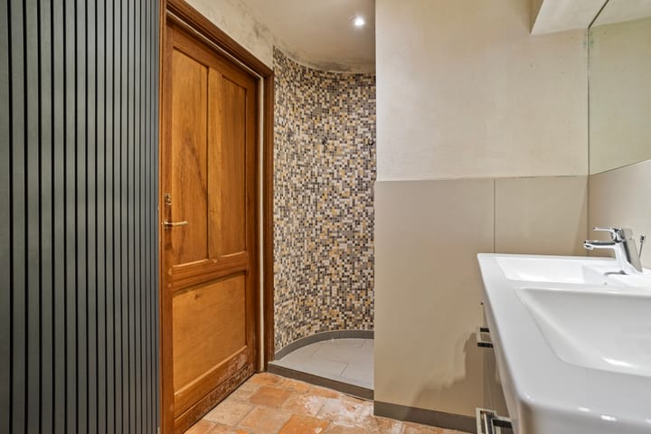 Photo 27 of Kleverstraat 10-A