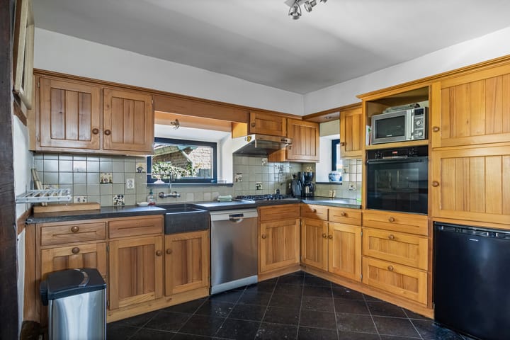 Photo 34 of Kleverstraat 10-A