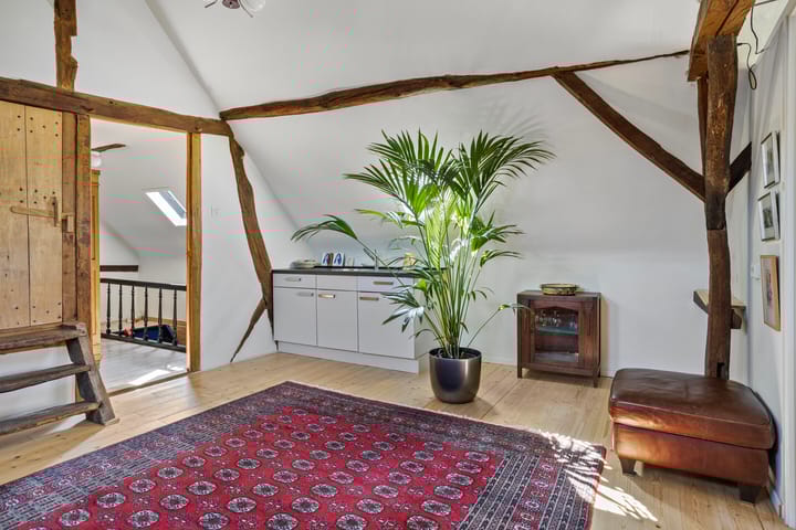 Photo 46 of Kleverstraat 10-A