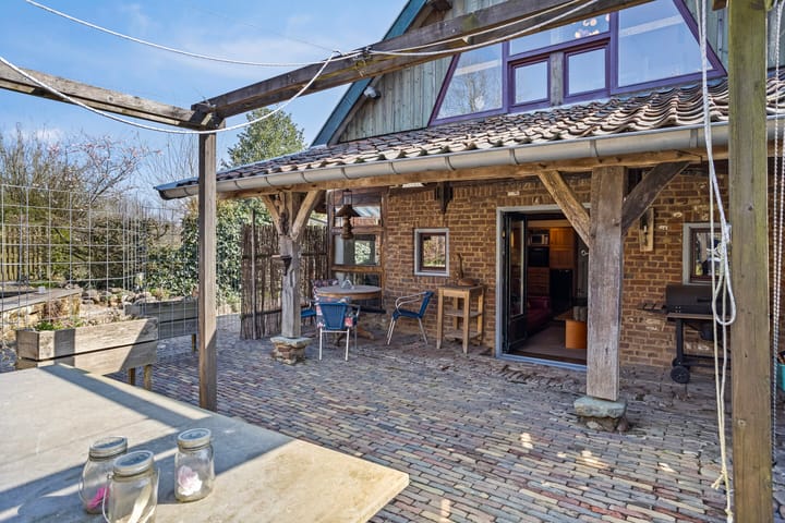 Photo 52 of Kleverstraat 10-A