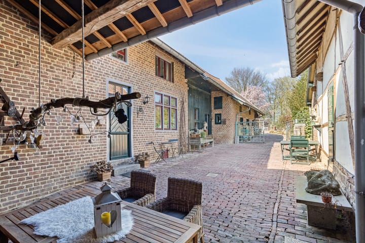 Photo 53 of Kleverstraat 10-A